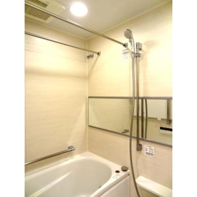 バス・シャワールーム　※写真は同タイプ住戸です。