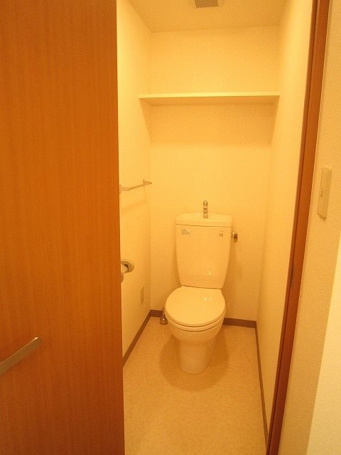 トイレ　別部屋参考です。