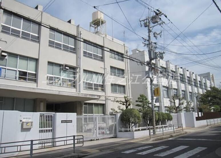 中学校　大阪市立加賀屋中学校（中学校）まで351m