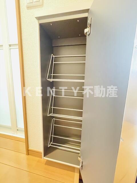収納　ちょっとした収納スペースも充実しています