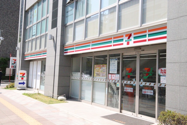 コンビニ　セブン-イレブン 名古屋桜通泉１丁目店（コンビニ）まで100m