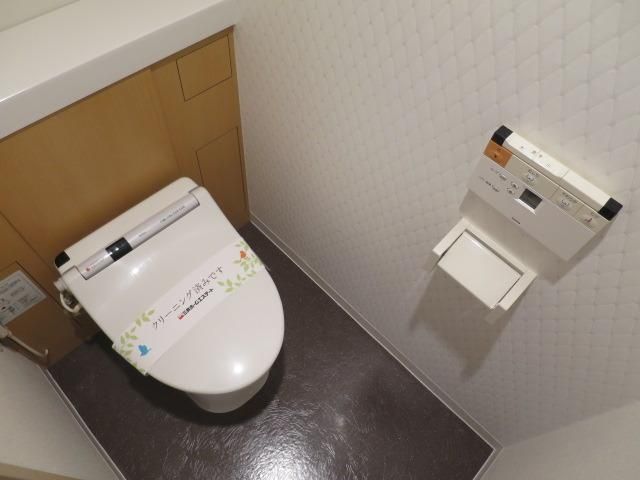 トイレ　温水洗浄便座付きトイレ☆