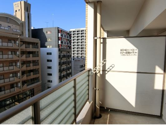 バルコニー　※別号室の参考写真になります。