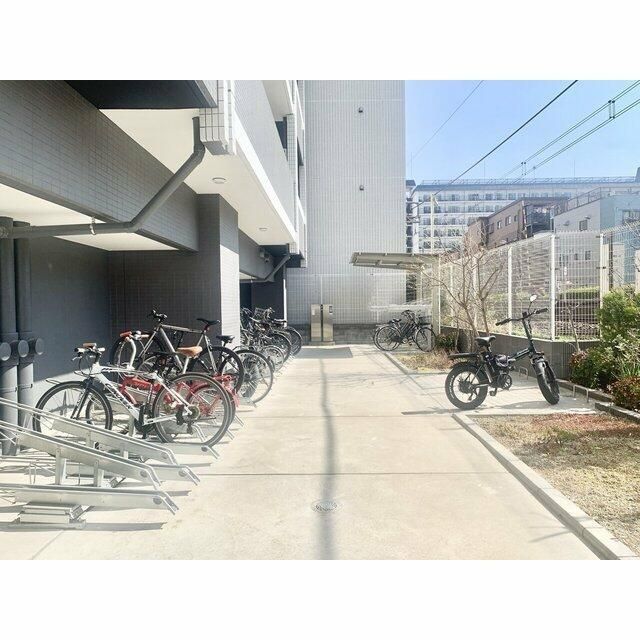 駐車場　■温水洗浄便座