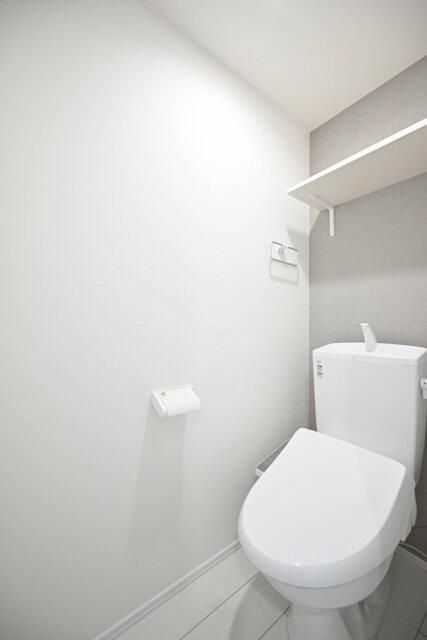 ＪＲ山手線 日暮里駅 徒歩9分 4階建 築2年のトイレ写真
