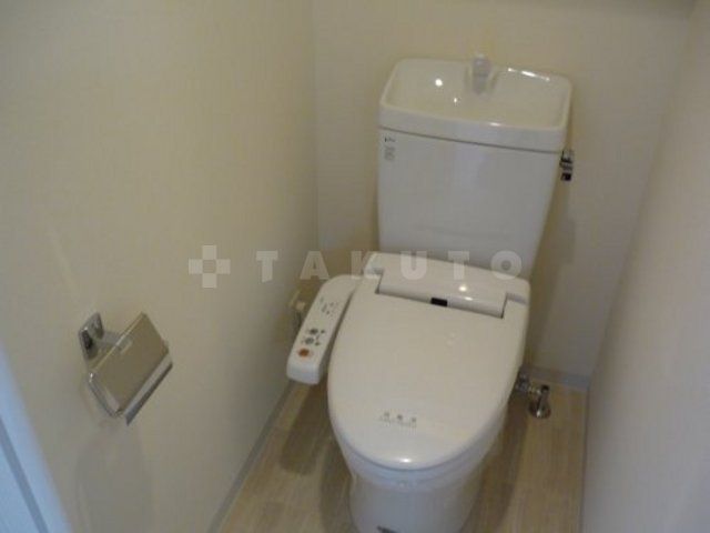 QCフラット北堀江のトイレ写真