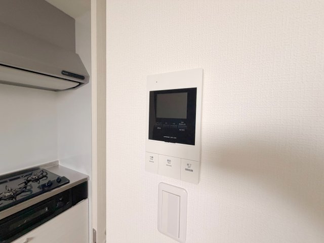 セキュリティ　TVモニターホンで来客が誰か確認してから開けて下さいね