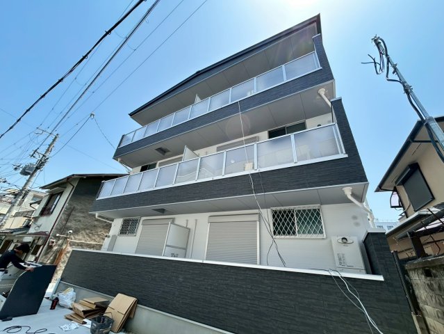 AVANTIO小路