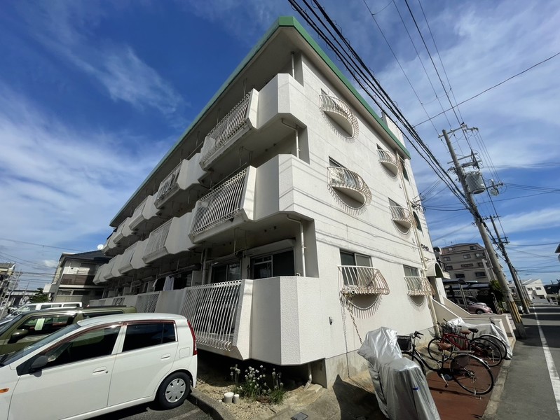 譽マンションの外観写真