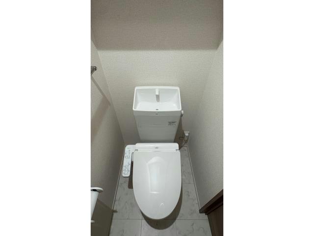 PREMILIFE大在浜WESTのトイレ写真