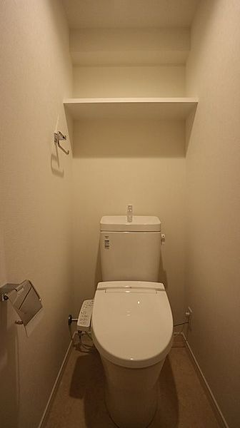 西鉄貝塚線 西鉄千早駅 徒歩3分 15階建 築6年のトイレ写真