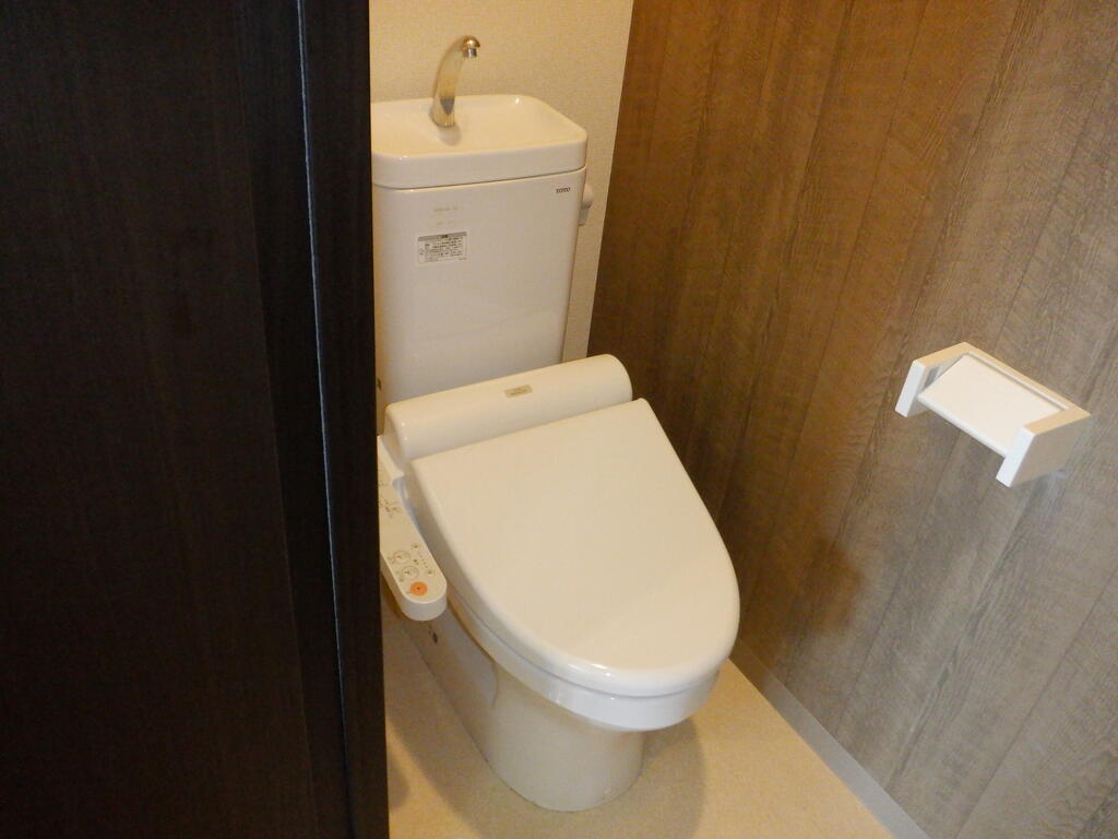 フジパレス宝塚南Iのトイレ写真