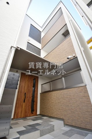 建物外観　2022年完成