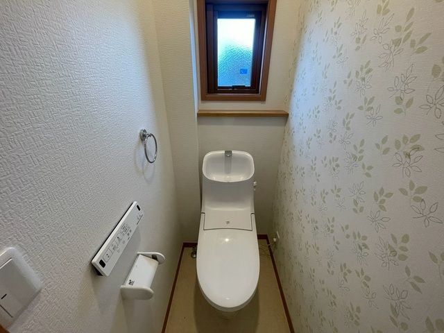 ＪＲ仙山線 北山駅 徒歩11分 2階建 築11年のトイレ写真