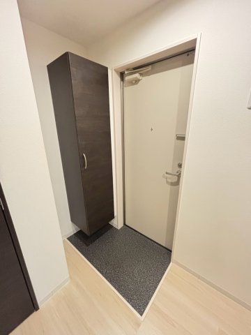 アンレーヴ羽衣の玄関写真