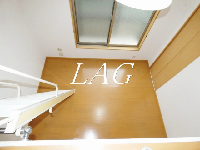 東急目黒線 洗足駅 徒歩8分 2階建 築17年の居間写真