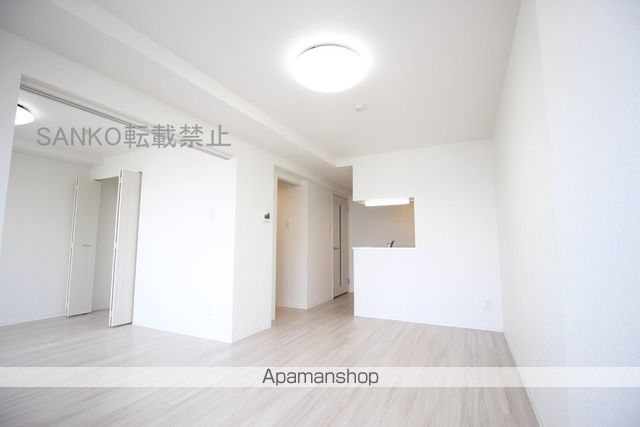 クラリス北16条A棟の居間写真