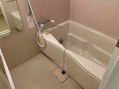 バス・シャワールーム　写真は同タイプ住居です。
