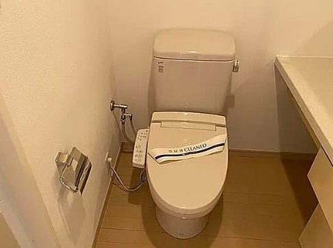 トイレ　写真は同タイプ住居です。