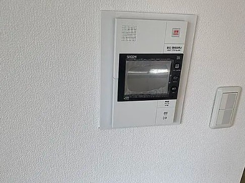 セキュリティ　写真は同タイプ住居です。