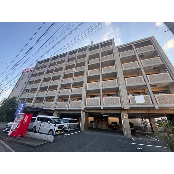 建物外観　リーセント春町
