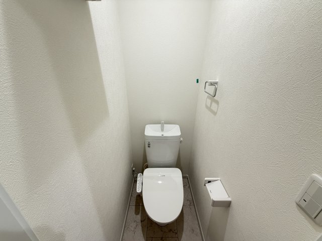 Ajour新松戸03のトイレ写真
