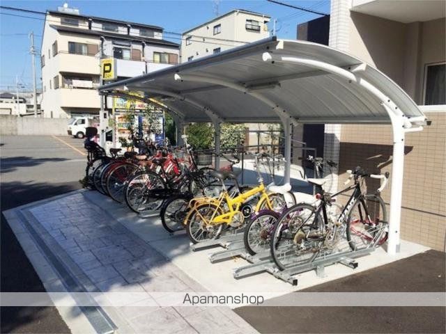 地下鉄千日前線 南巽駅 徒歩11分 5階建 築12年の玄関写真
