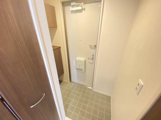 玄関　※別部屋の写真です