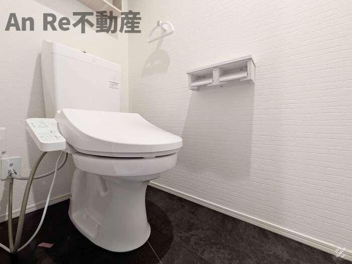 ＪＲ武蔵野線 東川口駅 徒歩10分 3階建 築1年のトイレ写真