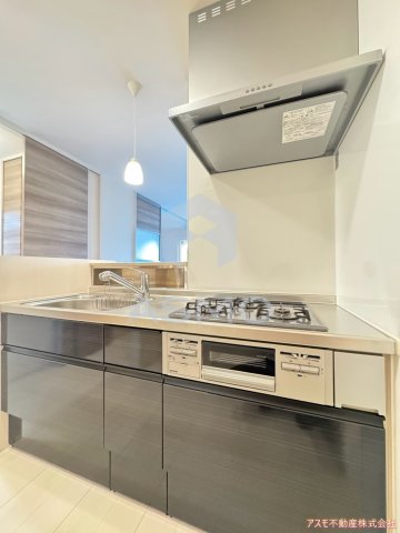 キッチン　同マンション別部屋　参考写真