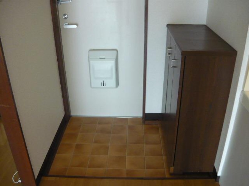 玄関　図面と現状に相違がある場合には現状を優先