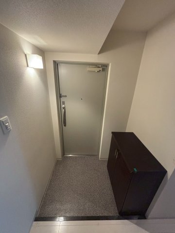 アーベル更紗北堀江の玄関写真