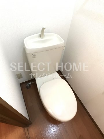 トイレ　落ち着いたトイレです