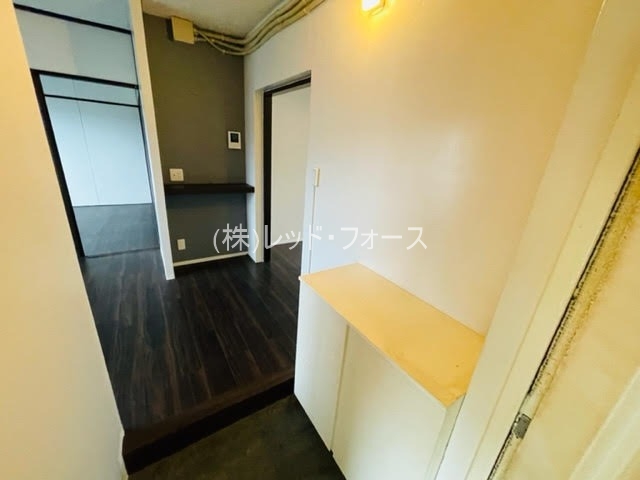 地下鉄七隈線 七隈駅 徒歩34分 5階建 築49年の玄関写真