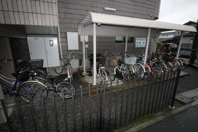 その他共有部分　駐輪場の写真。
