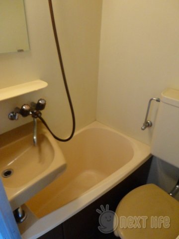 バス・シャワールーム　サロンボングウ