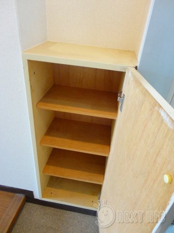 収納　サロンボングウ