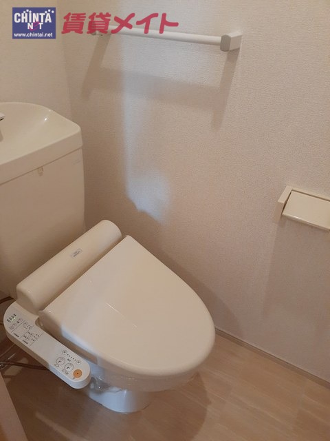 【ミオ　パードレのトイレ】