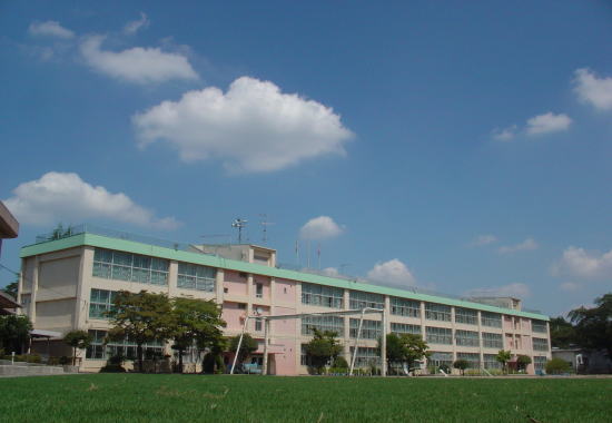 【パークヒルズ美堀の小学校】