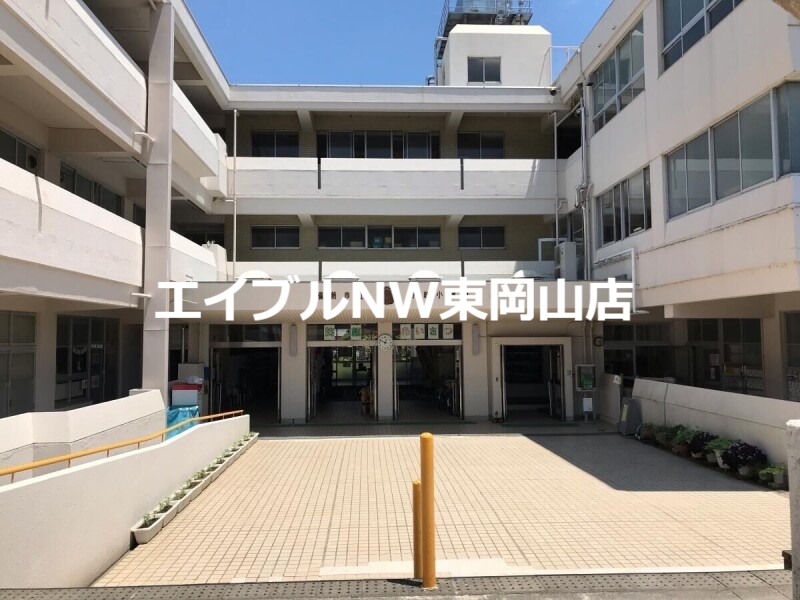 【フォレスト　サイド横山Iの小学校】