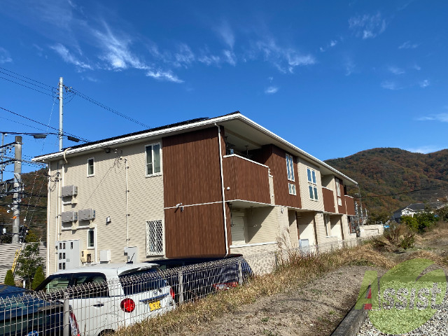 神戸市北区有野町唐櫃のアパートの建物外観