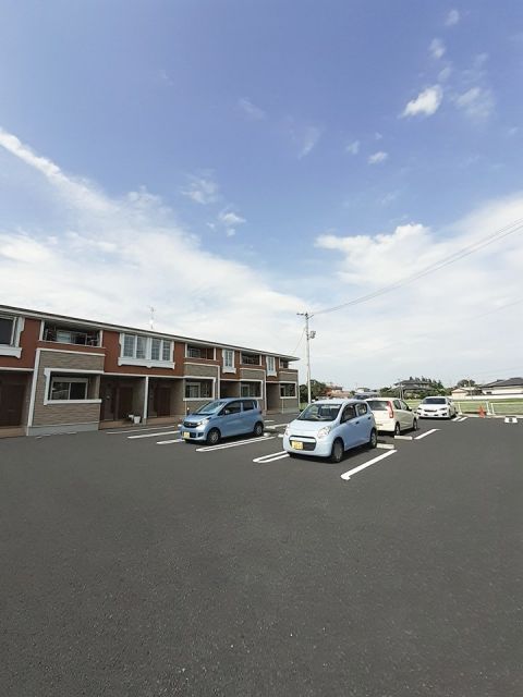 【登米市中田町石森のアパートの駐車場】