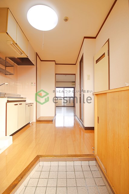 玄関　落ち着いた玄関です