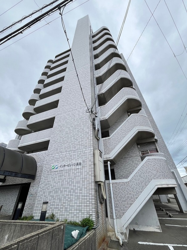 高砂市高砂町浜田町のマンションの建物外観