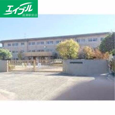 小学校　総社市立総社中央小学校（小学校）まで305m