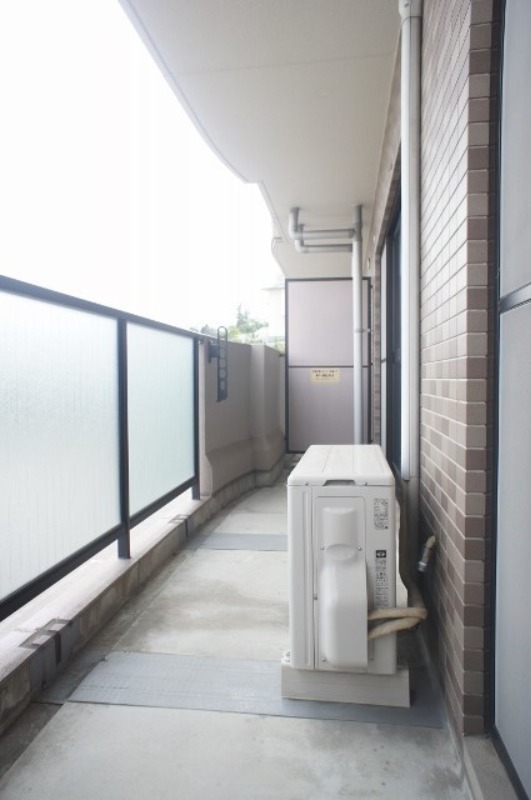 バルコニー　図面と現状に相違がある場合には現状を優先