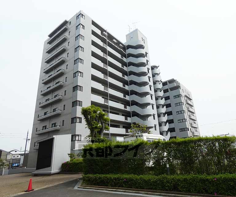 建物外観　堂々とした外観です。