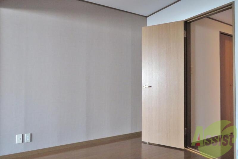 その他部屋・スペース　ベッドを置いても十分な広さが取れそうですね。