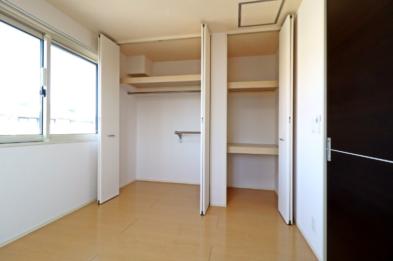 収納　図面と現状に相違がある場合には現状を優先