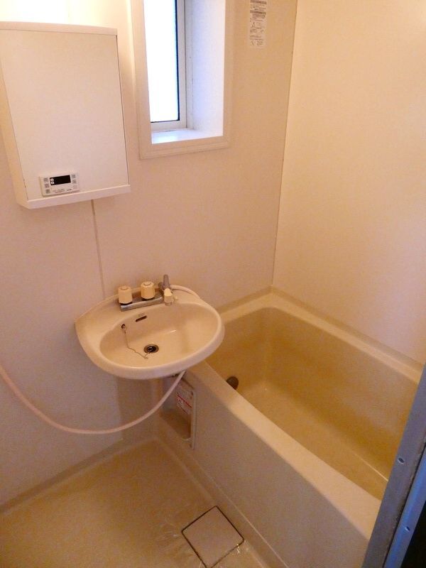 バス・シャワールーム　洗面